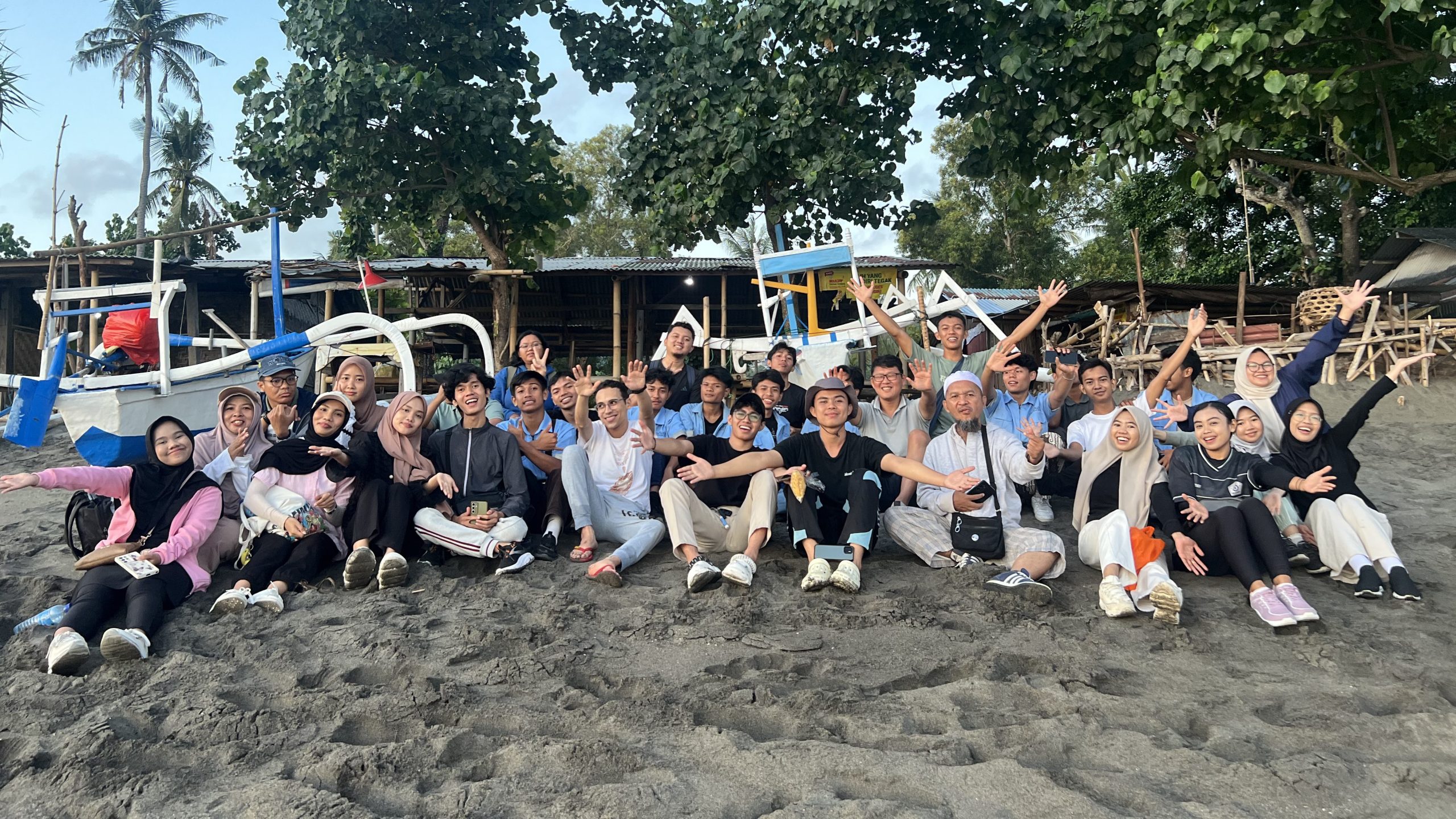 Gowes Bareng Re:Flow: Ajang Sehat dan Seru Nikmati Senja Mataram